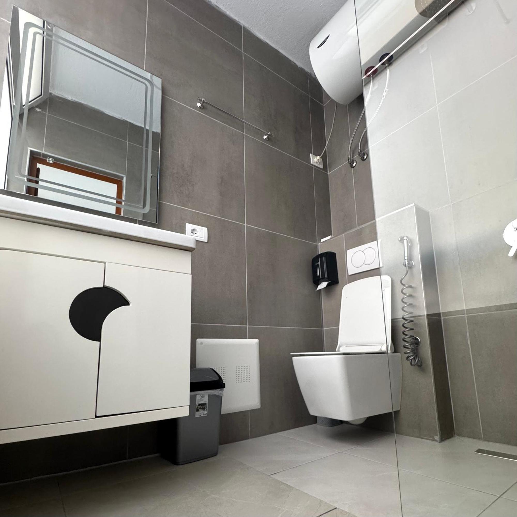 Hi5 Rooms Tiran Dış mekan fotoğraf