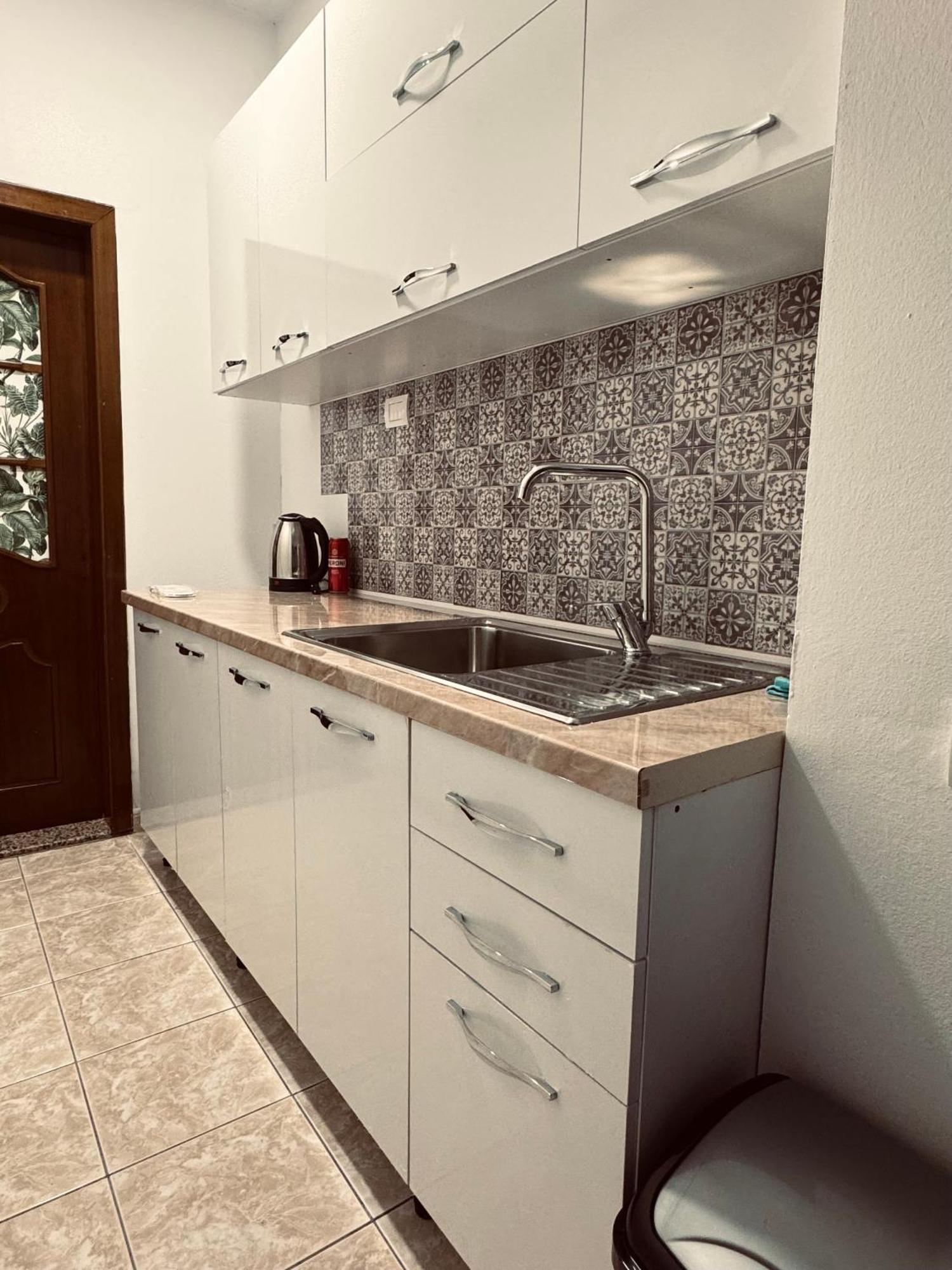 Hi5 Rooms Tiran Dış mekan fotoğraf